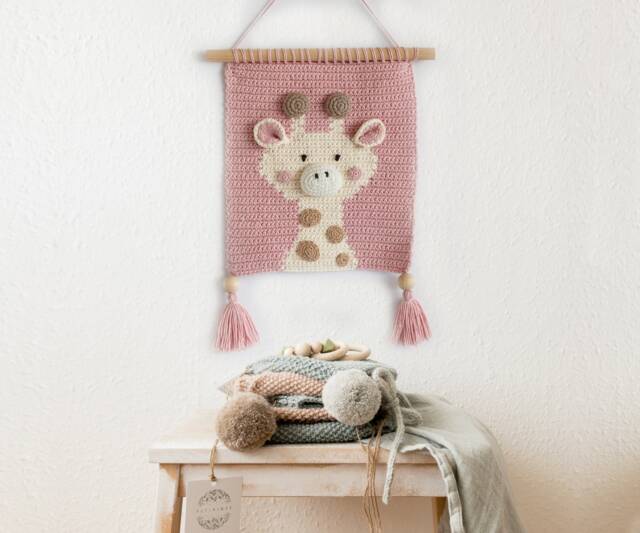 Children's Room Decoration, Crochet Wall Giraffe Portrait, Teddy Bear Children's Decoration - image 1