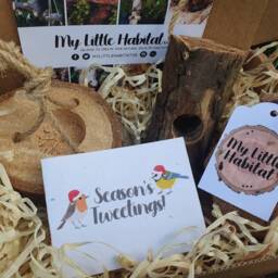 Christmas Bird Feeder Duo Gift Set & Plantable Card - Natural Handmade Food Gardener Log Christmas - thumbnail 2