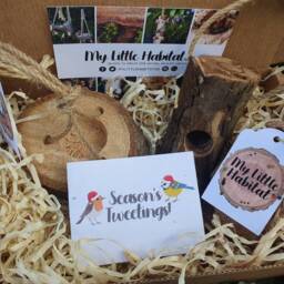 Christmas Bird Feeder Duo Gift Set & Plantable Card - Natural Handmade Food Gardener Log Christmas - thumbnail 1