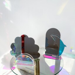 Seashell Standing Mirror - Iridescent Holographic Desk Mirror, Seashell Art, Vintage Y2K - thumbnail 4