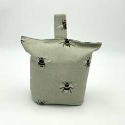 Bee, Green Door Stop, Sophie Allport Room Decor, Filled - thumbnail 1