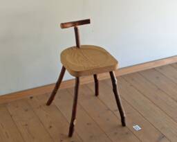T-Shaped Chair B - thumbnail 1