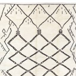 Handmade Beni Ourain Rug White Berber Rug With Black Diamond Pattern - thumbnail 3