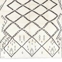 Handmade Beni Ourain Rug White Berber Rug With Black Diamond Pattern - thumbnail 2