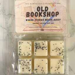 Old Bookshop Candle - Book Lover Sandalwood & Aged Paper Scent Bookish Gift Cozy Library For Readers - thumbnail 3