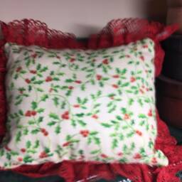 Vintage Cardinal Quilted Christmas Pillow Tuck Shelf Sitter - thumbnail 3
