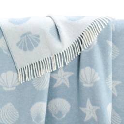 Blue Seashells Wool Throw - Pastel Nautical Blanket Coastal Seaside Decor - thumbnail 3