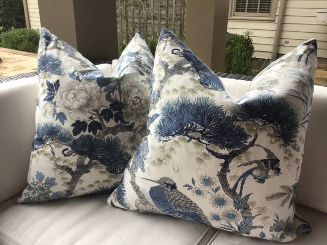 Scalamandre Shenyang in Porcelain Pillow Cover - image 1