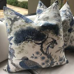 Scalamandre Shenyang in Porcelain Pillow Cover - thumbnail 3