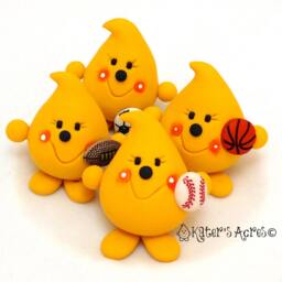 Football Parker Figurine - Sports Series Polymer Clay Character Or Ornament - thumbnail 2