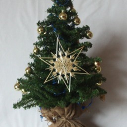 Christmas Tree Decoration - Handmade German Straw Star Ornament Design 7 - thumbnail 2