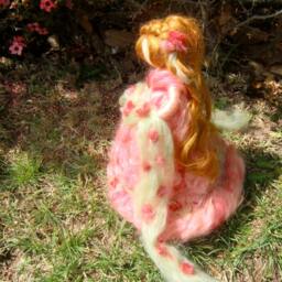 Spring Maiden - Waldorf-Inspired Needle Felted Soft Sculpture - thumbnail 4