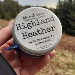 Highland Heather Vegan Soy Candle Scottish Glen Scent - thumbnail 2