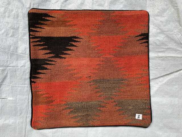 Seat Of 10 Pieces Scatter Cushions, Multicolor Natural Dyes Flat Cushions 40x40cm - image 1