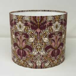 William Morris Spring Thicket Barbed Berry Lampshade - thumbnail 3