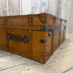 English Handmade Luxury Leather Coffee Table - Bespoke Chest Steamer Style - thumbnail 4