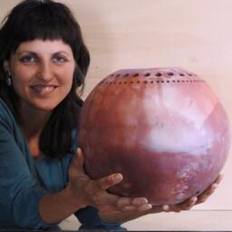 Saggar Firing Ceramic Lamp - Atmospheric Lampshade Table Lamp Raku Pottery Nevenka Martinello L2 - thumbnail 2