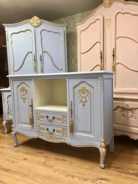 Carved French Oak Tv Unit - Antique Louie Blue Sideboard - image 1