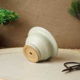 Handmade Green Mame Bonsai Pot. 8cm Diameter, 4.5cm High. G2554 - thumbnail 3