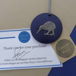 Kiwi Bird Wooden Disk - Christmas Decoration- Ornament Tree Decor New Zealand Gift - thumbnail 4