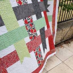 Double Sized Quilt Or Bedspread - thumbnail 3