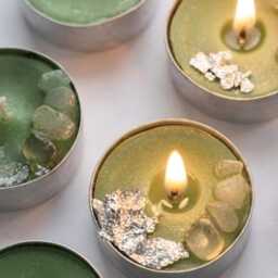 Green Aventurine Tea-Light Candles, Gardenia Scent, , Altar Rock Candle, Witchy Decor, Chakra Wedding Favors, Herbs - thumbnail 4