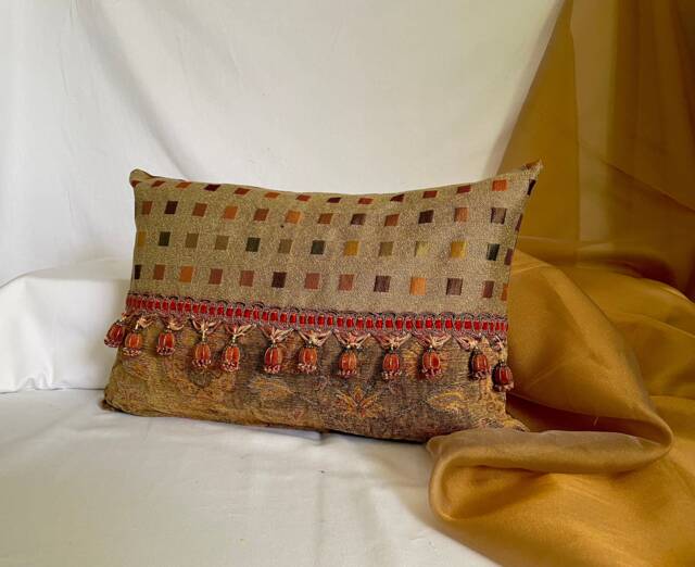 Woven Jacquard Pillow Cover Terra Cotta Chenille With Tassel Trim - image 1