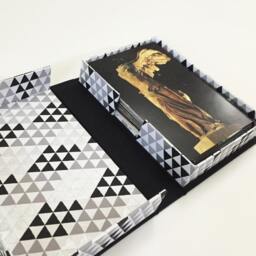 Photo Box, Portfolio Postcard Black White Gray & Silver, Triangle Patterns Clam Shell For 4x6 Or 5x7 Photos - thumbnail 3