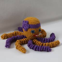 Crochet Octopus - thumbnail 2
