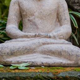 Meditating Buddha 9 Inch/22 cm, Mini Buddha, Statue, Concrete Figurine, Garden Decor, Outdoor Housewarming - thumbnail 2
