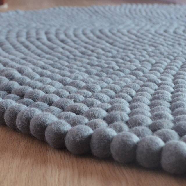 Round Grey Felt Ball Carpet, Wool Rug For Living & Bed Room, Handmade Mats Office & Home, Pom - image 1