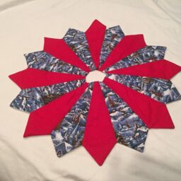 Christmas Tree Skirt, 26 Inch Diameter, Table Top, Mini, Snow Scene, Small, Glittery, Pieced, Quilted - thumbnail 2