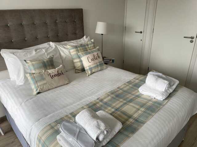 Bed Room Set -Wool Touch Fabric - image 1