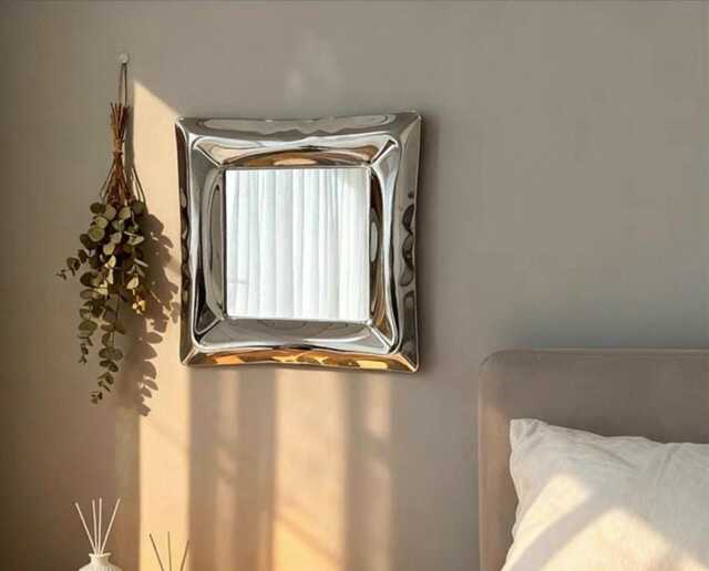 Irregular Metal Wall Mirror - Polished Stainless Steel For Modern Home Decor - image 1