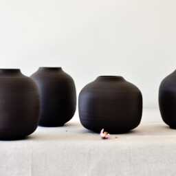 Mini Black Porcelain Moon Jar Vase Handmade Korean Ikebana Vase, Minimalist Japandi Home Decor - thumbnail 3