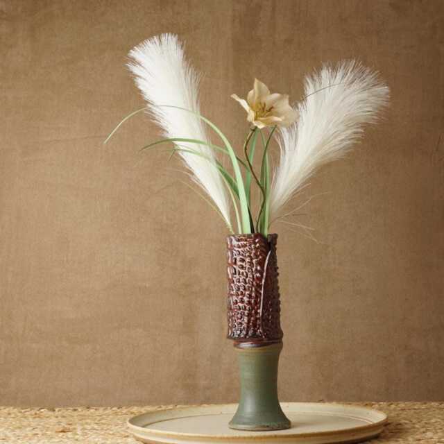 Handmade Ikebana Vase. Red Green Crocodile Skin G2087 - image 1