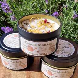 Glow Wild Vanilla Tonka Amber Candle Gardener's Gift Indoor Or Outdoor - thumbnail 2