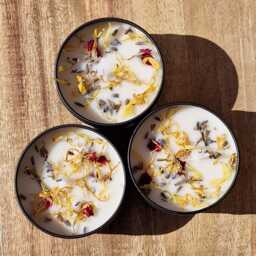Glow Wild Vanilla Tonka Amber Candle Gardener's Gift Indoor Or Outdoor - thumbnail 4