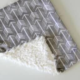 Dream Lovie. Security Blanket. Personalized Lovey. Faux Fur Gray Arrows. Mini Baby Minky Shower Gift - thumbnail 3