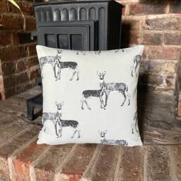 1214. Handmade Deer Canvas 100% Cotton Cushion Cover Various Sizes - thumbnail 2