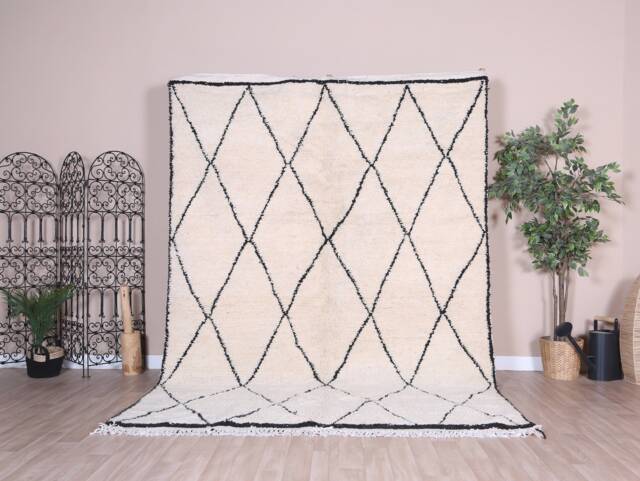 Authentic Moroccan Rug, Beni Ourain Rug 6x9 Ft, Wool - image 1