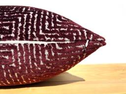 Burgundy & White Textured Pillow Cover, Accent Cushion 22x22, Throw Pillow, Red Euro Sham 26x26, Cozy Sofa Lumbar
