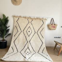 Handmade White Wool Rug - Boho Moroccan Style Carpet With Geometric Pattern & Tassels - thumbnail 2