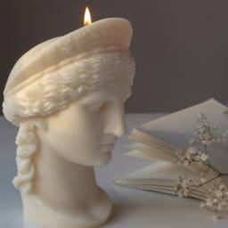 Hera Soy Candle Greek Goddess Statue Candle - thumbnail 2