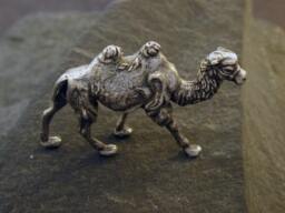sterling Silver Two Hump Bactrian Camal Sculpture - thumbnail 1