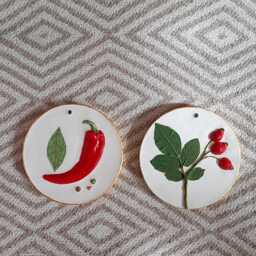 Berry & Pepper Botanical Bas-Reliefs Farmhouse Round Plaster Cast Floral Wall Decor For Hall Kitchen Flower Tile Botanical - thumbnail 2