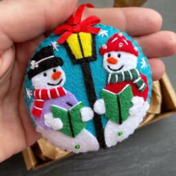 Handmade Felt Snowman Carolers Christmas Ornament - thumbnail 1