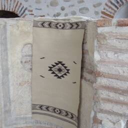 Handwoven Wool Kilim Rug White Bohemian Decor - 2Ft X 4Ft - thumbnail 1