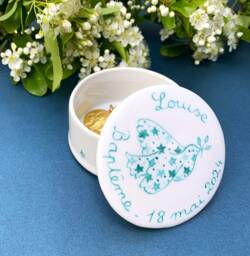 Baptism Favor Box Or Small Jewelry For A Baptism Communion Medal - thumbnail 1