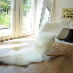 "100% British Rare Breed Double Sheepskin Rug in Undyed ""Dorset Ivory" - thumbnail 2